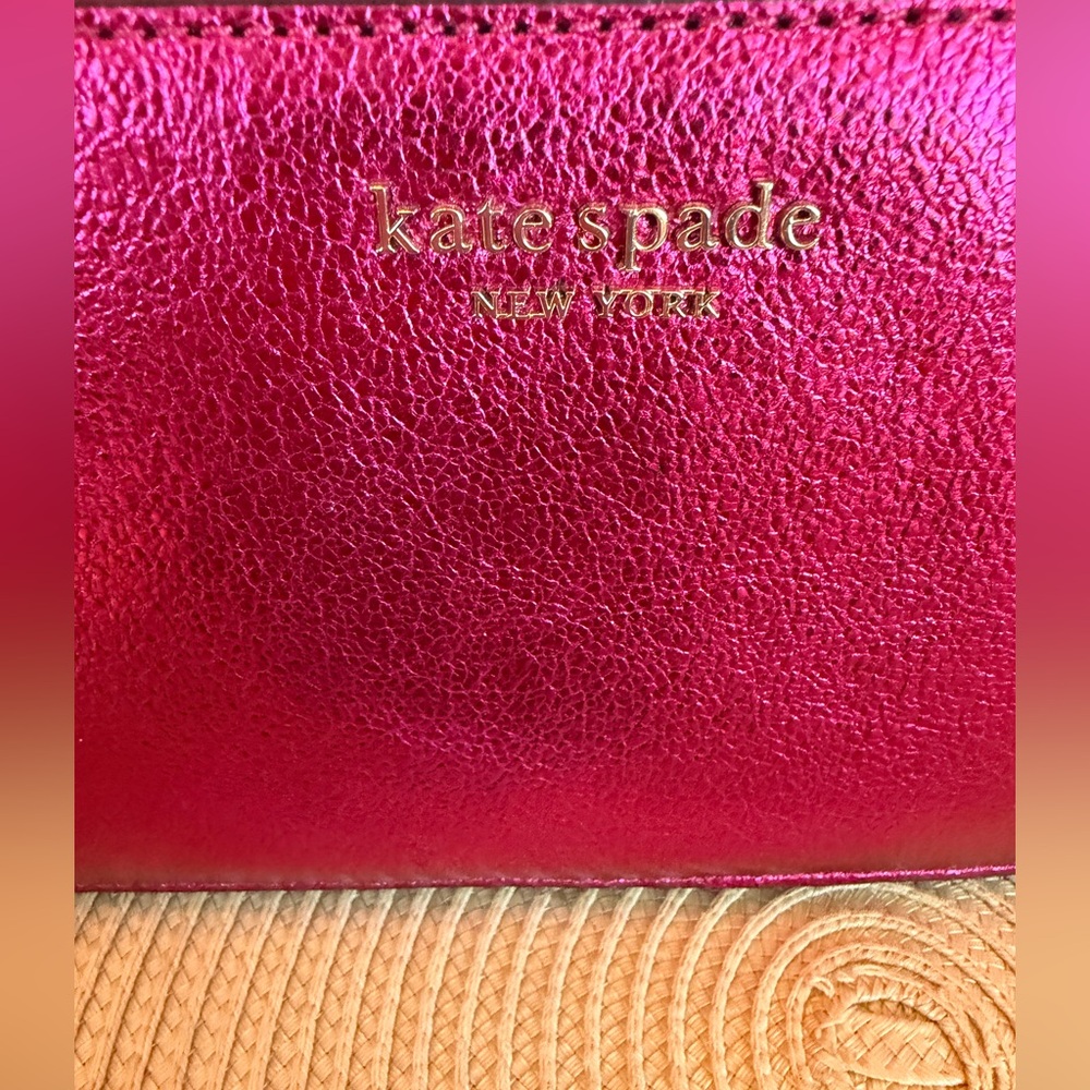 NWT Kate spade Metallic Hot Pink Small Wristlet with exterior card Id Slot - Picture 2 of 15